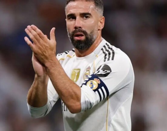 Dani Karvakhal në limbo: E ardhmja e djathtakut të Real Madridit në dyshim