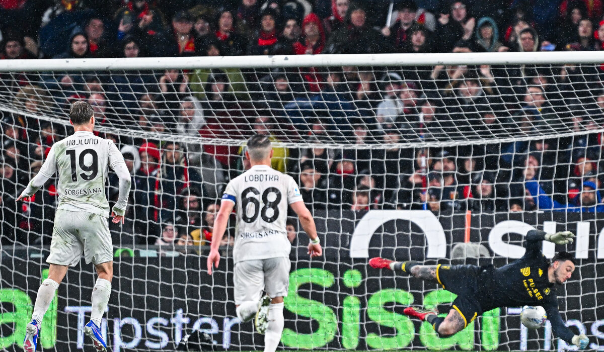 Eksperti i arbitrazhit Marelli kundër penalit të Napoli-t: 'Kontakti në Vergara ishte tepër i lehtë'