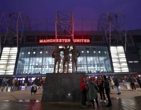 Manchester United përpiqet të rrëmbejë Nimfasha Berchimas nga Bayern Munich