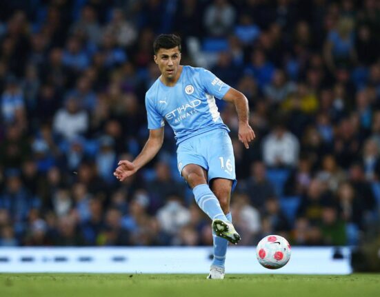 Real Madrid nis ofensivën për dy yje të Premier League: Rodri dhe Szoboszlai në radhët e Bernabéut